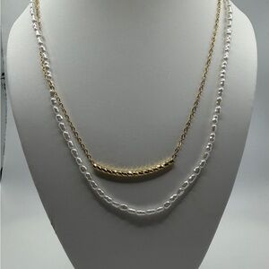 Elegant Gold and White Necklace Set